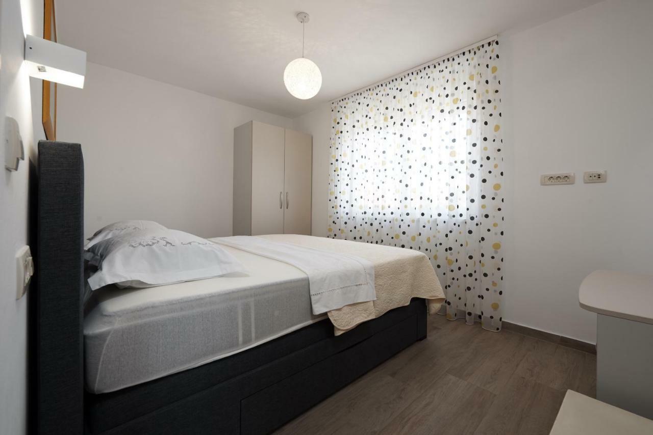 Sunny Side Apartamento Trogir Exterior foto