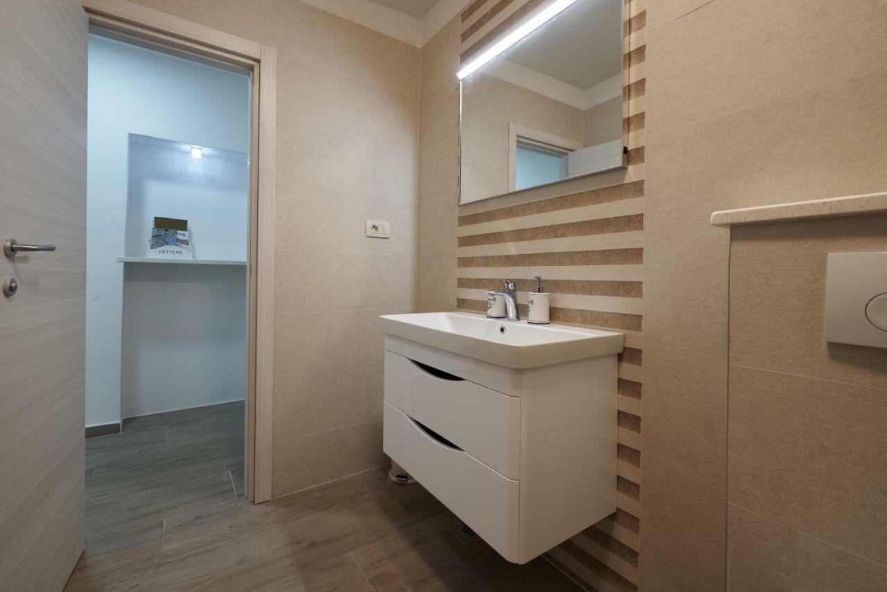Sunny Side Apartamento Trogir Exterior foto